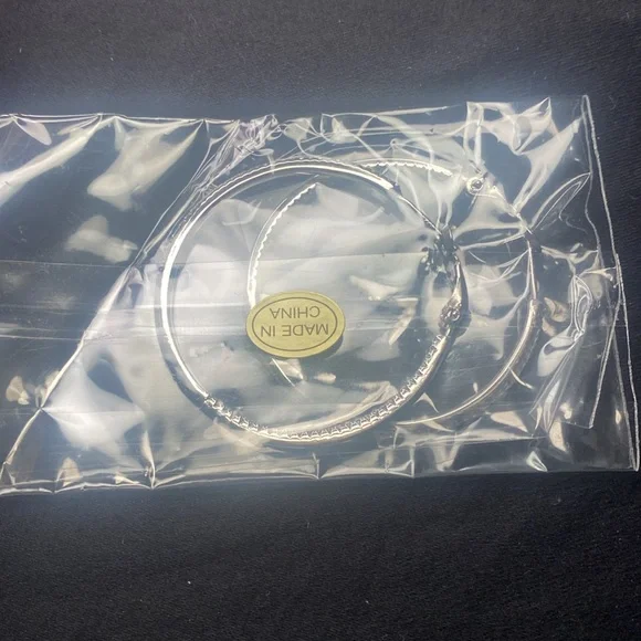 925 SILVER HOOP EARRINGS $200 PRICE TAGS YOURS TODAY $100 - Picture 3 of 3